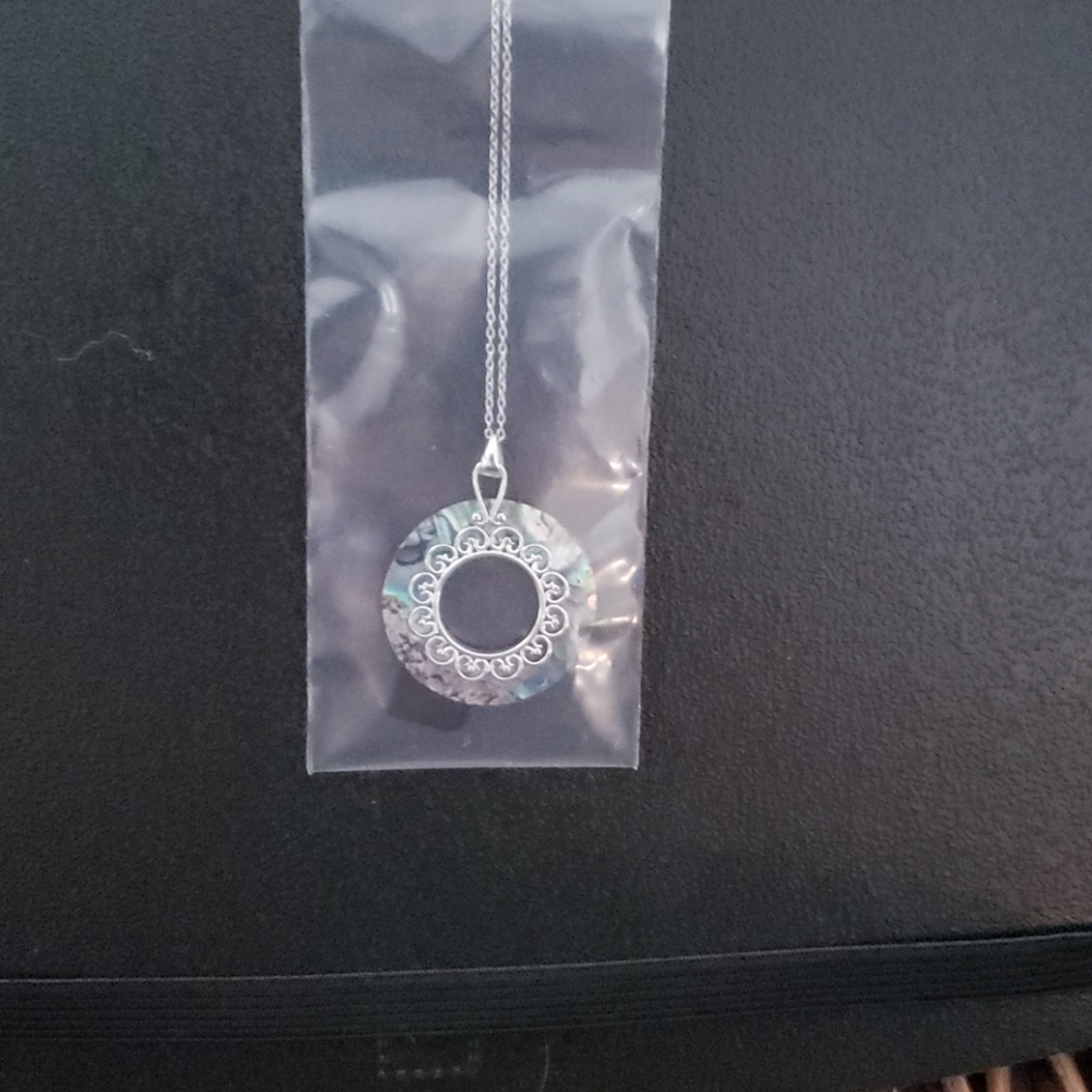 Necklace - Picture 4 of 6
